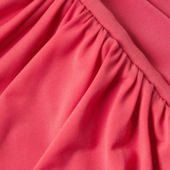 Katie May
Winnipeg One-Shoulder Ruched Gown - Picture 6 of 7